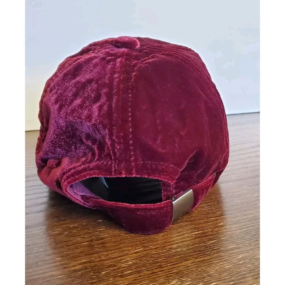 GAP Velvet Baseball Cap Women Sz S/M‎ 58cm Red Delicious Adjustable Strap Unisex